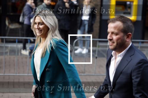 Amsterdam 11 april 2022
Premiere documentaire Louis  over het leven van Louis v Gaal in Tuschinski. Louis kwam samen met zijn vrouw Truus. rafael v d Vaart met vriendin estevana Polman