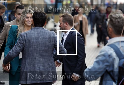 Amsterdam 11 april 2022
Premiere documentaire Louis  over het leven van Louis v Gaal in Tuschinski. Louis kwam samen met zijn vrouw Truus. rafael v d Vaart met vriendin estevana Polman