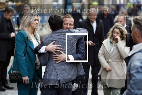Amsterdam 11 april 2022
Premiere documentaire Louis  over het leven van Louis v Gaal in Tuschinski. Louis kwam samen met zijn vrouw Truus. rafael v d Vaart met vriendin estevana Polman