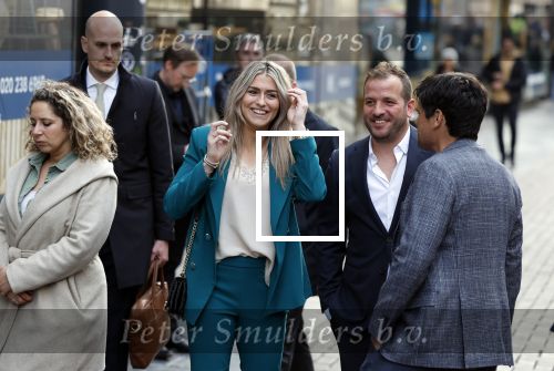 Amsterdam 11 april 2022
Premiere documentaire Louis  over het leven van Louis v Gaal in Tuschinski. Louis kwam samen met zijn vrouw Truus. rafael v d Vaart met vriendin estevana Polman