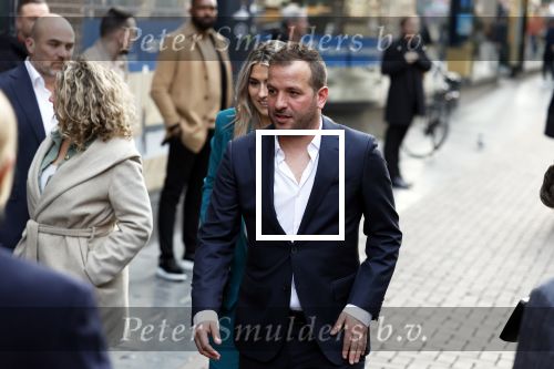 Amsterdam 11 april 2022
Premiere documentaire Louis  over het leven van Louis v Gaal in Tuschinski. Louis kwam samen met zijn vrouw Truus. rafael v d Vaart met vriendin estevana Polman