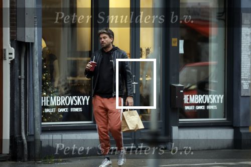 Amsterdam 28 december 2022
Rick Brandsteder haalt vers sapje op de van Woustraat