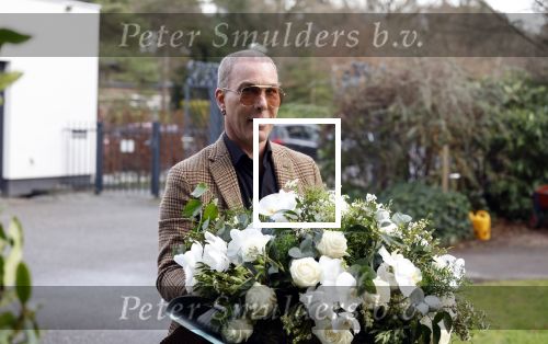 Bilthoven 7 januari 2023
Rogier Smit Oltmans bij het graf van zijn vader Willem Oltmans .