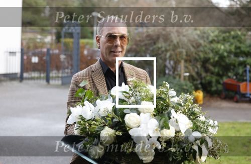 Bilthoven 7 januari 2023
Rogier Smit Oltmans bij het graf van zijn vader Willem Oltmans .