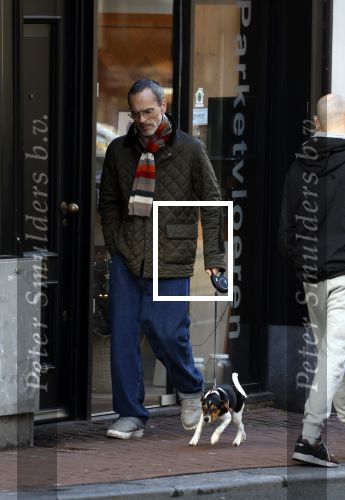Amsterdam 2 januari 2023
Rolf Snoeren ( Victor en Rolf) wandelt met zijn hond door het centrum van Amsterdam