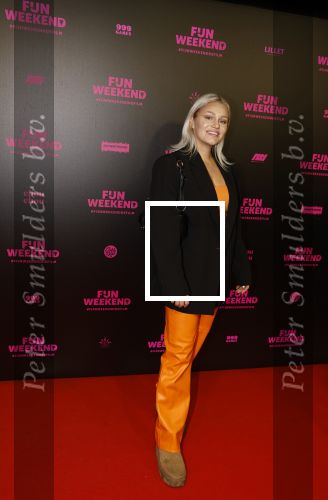 Amsterdam 16 januari 2023
Premiere Fijn weekend in Tuschinski.
De cast bestaat uit oa Sarah Chronis Carolien Spoor Jon karthaus Lisa Zweerman Steef de Bot Kay Greidanus en Aus Greidanus sr. Roxanne Kwant