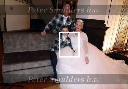 Hilversum 10 april 2022
Trouwen Rudolph v Veen en zijn vrouw Simone bij studio 21 op het mediapark .