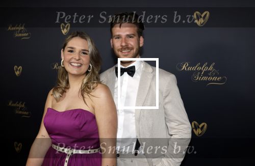 Hilversum 10 april 2022
Trouwen Rudolph v Veen en zijn vrouw Simone bij studio 21 op het mediapark . Dochter Rudolph met partner