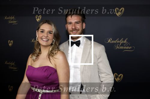 Hilversum 10 april 2022
Trouwen Rudolph v Veen en zijn vrouw Simone bij studio 21 op het mediapark . Dochter Rudolph met partner