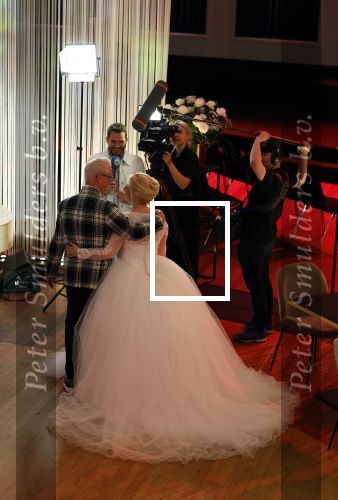 Hilversum 10 april 2022
Trouwen Rudolph v Veen en zijn vrouw Simone bij studio 21 op het mediapark .