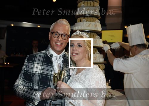 Hilversum 10 april 2022
Trouwen Rudolph v Veen en zijn vrouw Simone bij studio 21 op het mediapark .
