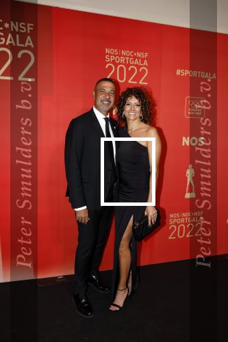 Amsterdam 21 december 2022
Sportman en Sportvrouw van het jaar Gala in AFAS Live. Ruud Gullit met zijn vriendin Karin de Rooij