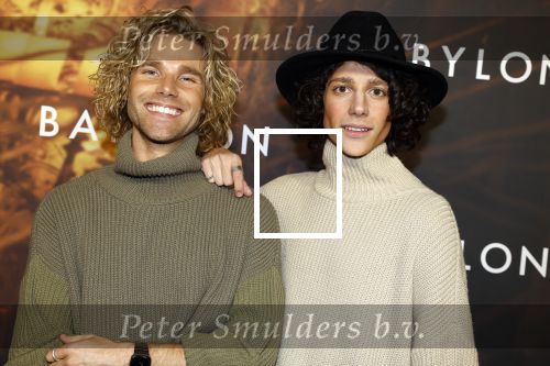 Amsterdam 9 januari 2022
Premiere Babylon in Tuschinski. Sem Ben Yakar en partner Martijn Stoffers