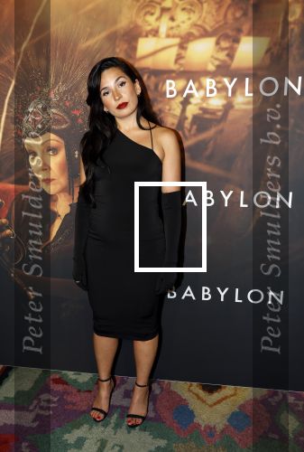 Amsterdam 9 januari 2022
Premiere Babylon in Tuschinski.
Sinem Kavuz kwam met een vriendin
