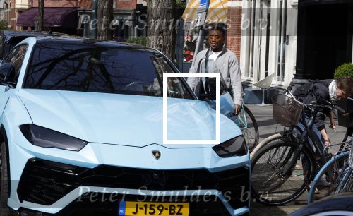 Amsterdam 11 april 2022
Steven Bergwijn in zijn Lamborghini Urus in Amsterdam zuid