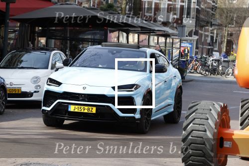 Amsterdam 11 april 2022
Steven Bergwijn in zijn Lamborghini Urus in Amsterdam zuid