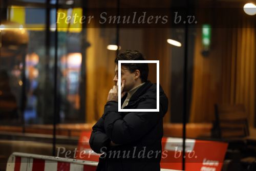 Schiphol 19 december 2022
Noa Vahle arriveert op schiphol na de WK Voetbal waar ze verslag deed voor SBS6. Haar vriend Tim de Wild wachtte haar op .