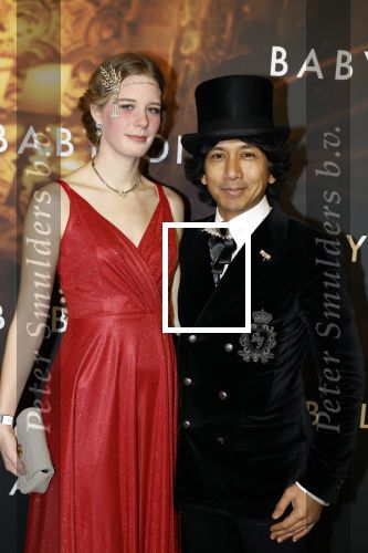 Amsterdam 9 januari 2022
Premiere Babylon in Tuschinski.
Wibi Soerjadi met zijn vriendin