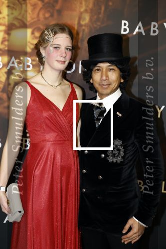 Amsterdam 9 januari 2022
Premiere Babylon in Tuschinski.
Wibi Soerjadi met zijn vriendin