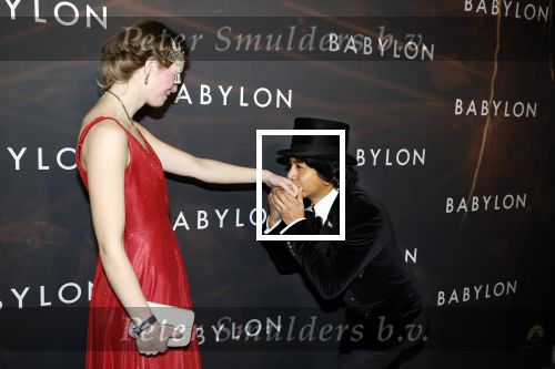 Amsterdam 9 januari 2022
Premiere Babylon in Tuschinski.
Wibi Soerjadi met zijn vriendin