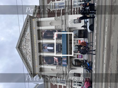 Amsterdam 27 december 2022
Wibi Soerjadi abri concertgebouw .