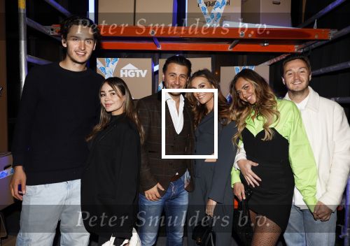 Amsterdam 15 januari 2024
Presentatie nieuwe zender HGTV Nederland .
Aanwezig oa de complete familie Froger . Rene Froger en Natasja Froger Danny Froger en Ann Dominique Maxim Froger en Sammy Verheij Maxim Froger  en Ruby v Wanrooij en Natacha Froger met haar verloofde Matthijs Timmermans
