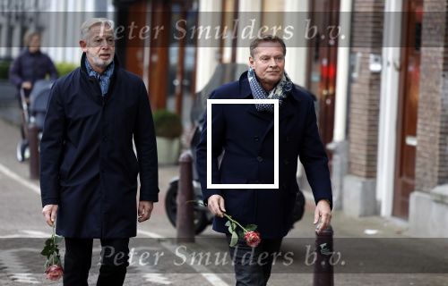 Amsterdam 13 december 2023
Uitvaart dienst Cilly Dartell in de Duif in Amsterdam. Albert Verlinde kwam met partner Onno Hoes