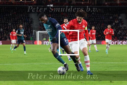 Eindhoven, 12 December 2023
Voorronde Champions League Seizoen 2023-2024
PSV-Arsenal FC , eindstand 1-1
Andre Ramalho in duel met Eddie Nketiah