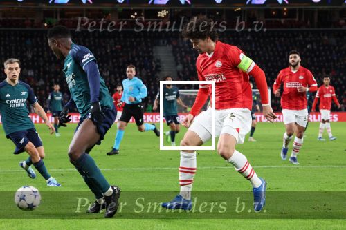 Eindhoven, 12 December 2023
Voorronde Champions League Seizoen 2023-2024
PSV-Arsenal FC , eindstand 1-1
Andre Ramalho in duel met Eddie Nketiah
