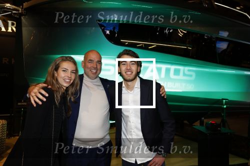 Amsterdam 7 december 2023
Openingsdag Masters of luxury in de rai. Bas lengers met zijn kinderen