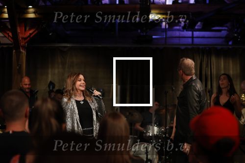 Amsterdam 11 juni 2023
Presentatie cd Jeffrey Schenk en Bobbie Eakes bij the Harbour Club.