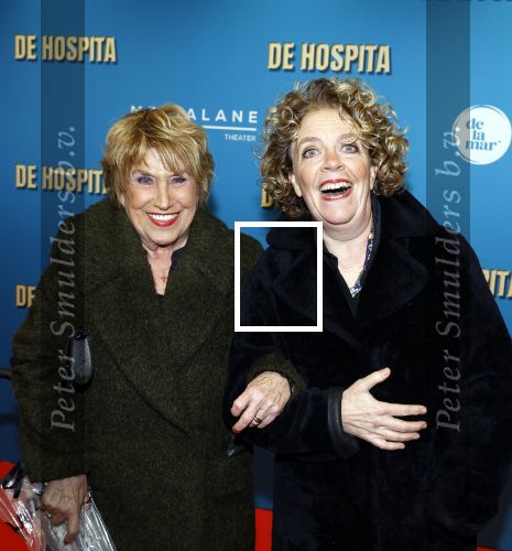 Amsterdam 4 december 2023
Premiere de hospita in het nieuwe delamar theater. Brigitte Kaandorp en Jenny Arean