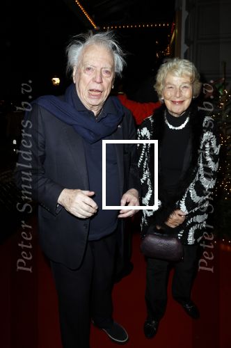 Amsterdam 20 december 2023
Premiere kerstcircus in Carre. Cees Dam met mevr v Loon de la Bouchere