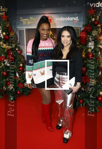 Amsterdam 6 december 2023
Premiere eerste hulp bij kerst  in Pathe Noord van Videoland. Cherry-Ann Person en Kimmylien Nguyen