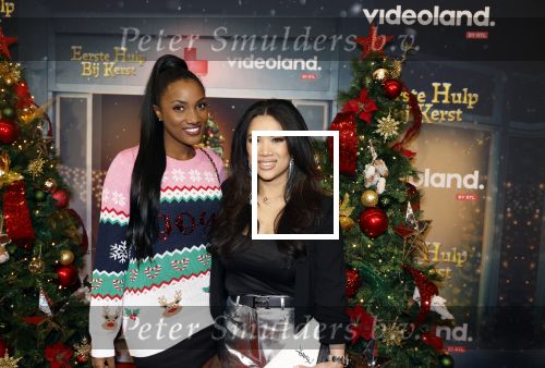 Amsterdam 6 december 2023
Premiere eerste hulp bij kerst  in Pathe Noord van Videoland. Cherry-Ann Person en Kimmylien Nguyen