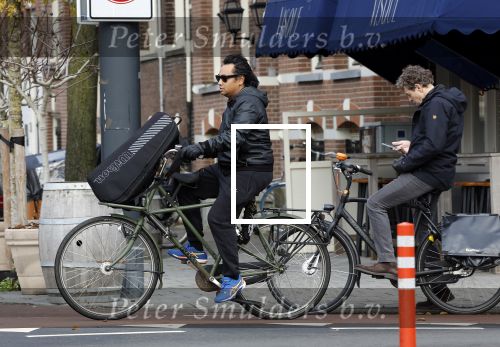 Amsterdam 15 december 2023
Daniel Arends op de fiets in Amsterdam zuid