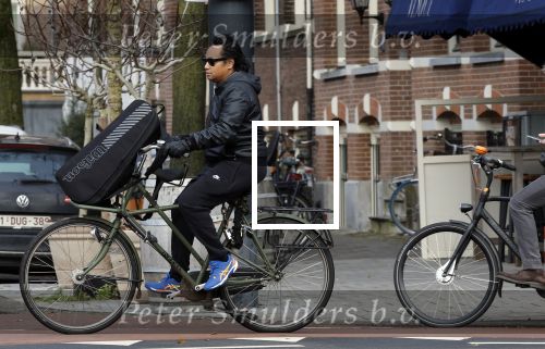 Amsterdam 15 december 2023
Daniel Arends op de fiets in Amsterdam zuid