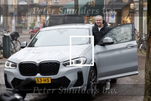 Amsterdam 7 december 2023
Dries Roelvink met zijn BMW X4 in Amsterdam zuid.