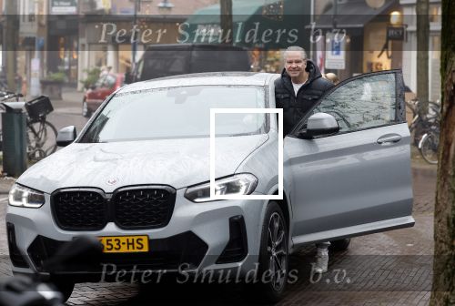 Amsterdam 7 december 2023
Dries Roelvink met zijn BMW X4 in Amsterdam zuid.