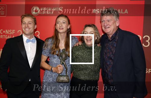 Utrecht 20 december 2023
Sportman / sportvrouw van jaar gala . Femke Bol werd sportvrouw van het jaar . Ze kwam samen met haar vriend  atleet Ben Broeders en haar ouders.