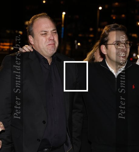 Rotterdam 30 december 2023
Surprise feestje voor Frans Bauer zijn 50e verjaardag in Ahoy. Frans Kwam met zijn vrouw Mariska Bauer en hun zonen Christiaan Frans Jr Lucas en Jan . Frans werd heel emotioneel toen hij aan kwam . In het circus werd er opgetreden door oa Patty Brard Thomas Berge en Emiel Hartkamp.