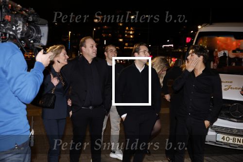 Rotterdam 30 december 2023
Surprise feestje voor Frans Bauer zijn 50e verjaardag in Ahoy. Frans Kwam met zijn vrouw Mariska Bauer en hun zonen Christiaan Frans Jr Lucas en Jan . Frans werd heel emotioneel toen hij aan kwam . In het circus werd er opgetreden door oa Patty Brard Thomas Berge en Emiel Hartkamp.