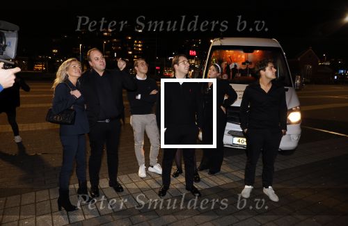 Rotterdam 30 december 2023
Surprise feestje voor Frans Bauer zijn 50e verjaardag in Ahoy. Frans Kwam met zijn vrouw Mariska Bauer en hun zonen Christiaan Frans Jr Lucas en Jan . Frans werd heel emotioneel toen hij aan kwam . In het circus werd er opgetreden door oa Patty Brard Thomas Berge en Emiel Hartkamp.