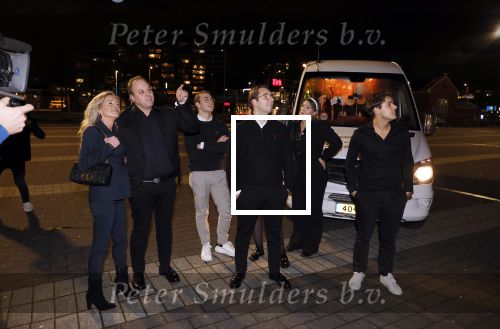 Rotterdam 30 december 2023
Surprise feestje voor Frans Bauer zijn 50e verjaardag in Ahoy. Frans Kwam met zijn vrouw Mariska Bauer en hun zonen Christiaan Frans Jr Lucas en Jan . Frans werd heel emotioneel toen hij aan kwam . In het circus werd er opgetreden door oa Patty Brard Thomas Berge en Emiel Hartkamp.