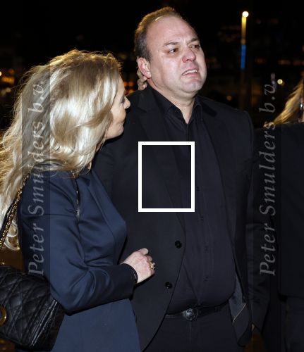 Rotterdam 30 december 2023
Surprise feestje voor Frans Bauer zijn 50e verjaardag in Ahoy. Frans Kwam met zijn vrouw Mariska Bauer en hun zonen Christiaan Frans Jr Lucas en Jan . Frans werd heel emotioneel toen hij aan kwam . In het circus werd er opgetreden door oa Patty Brard Thomas Berge en Emiel Hartkamp.