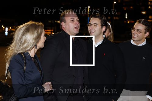 Rotterdam 30 december 2023
Surprise feestje voor Frans Bauer zijn 50e verjaardag in Ahoy. Frans Kwam met zijn vrouw Mariska Bauer en hun zonen Christiaan Frans Jr Lucas en Jan . Frans werd heel emotioneel toen hij aan kwam . In het circus werd er opgetreden door oa Patty Brard Thomas Berge en Emiel Hartkamp.