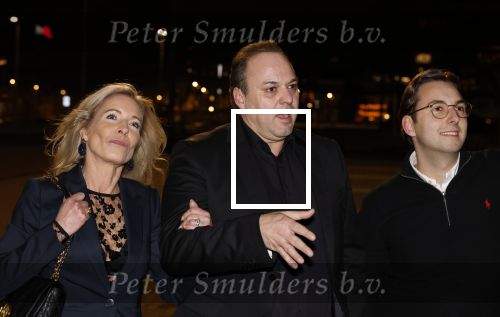 Rotterdam 30 december 2023
Surprise feestje voor Frans Bauer zijn 50e verjaardag in Ahoy. Frans Kwam met zijn vrouw Mariska Bauer en hun zonen Christiaan Frans Jr Lucas en Jan . Frans werd heel emotioneel toen hij aan kwam . In het circus werd er opgetreden door oa Patty Brard Thomas Berge en Emiel Hartkamp.