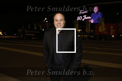 Rotterdam 30 december 2023
Surprise feestje voor Frans Bauer zijn 50e verjaardag in Ahoy. Frans Kwam met zijn vrouw Mariska Bauer en hun zonen Christiaan Frans Jr Lucas en Jan . Frans werd heel emotioneel toen hij aan kwam . In het circus werd er opgetreden door oa Patty Brard Thomas Berge en Emiel Hartkamp.