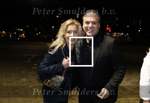 Rotterdam 30 december 2023
Surprise feestje voor Frans Bauer zijn 50e verjaardag in Ahoy. Frans Kwam met zijn vrouw Mariska Bauer en hun zonen Christiaan Frans Jr Lucas en Jan . Frans werd heel emotioneel toen hij aan kwam . In het circus werd er opgetreden door oa Patty Brard Thomas Berge en Emiel Hartkamp.