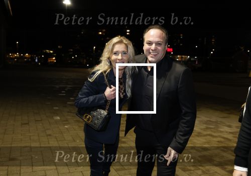 Rotterdam 30 december 2023
Surprise feestje voor Frans Bauer zijn 50e verjaardag in Ahoy. Frans Kwam met zijn vrouw Mariska Bauer en hun zonen Christiaan Frans Jr Lucas en Jan . Frans werd heel emotioneel toen hij aan kwam . In het circus werd er opgetreden door oa Patty Brard Thomas Berge en Emiel Hartkamp.